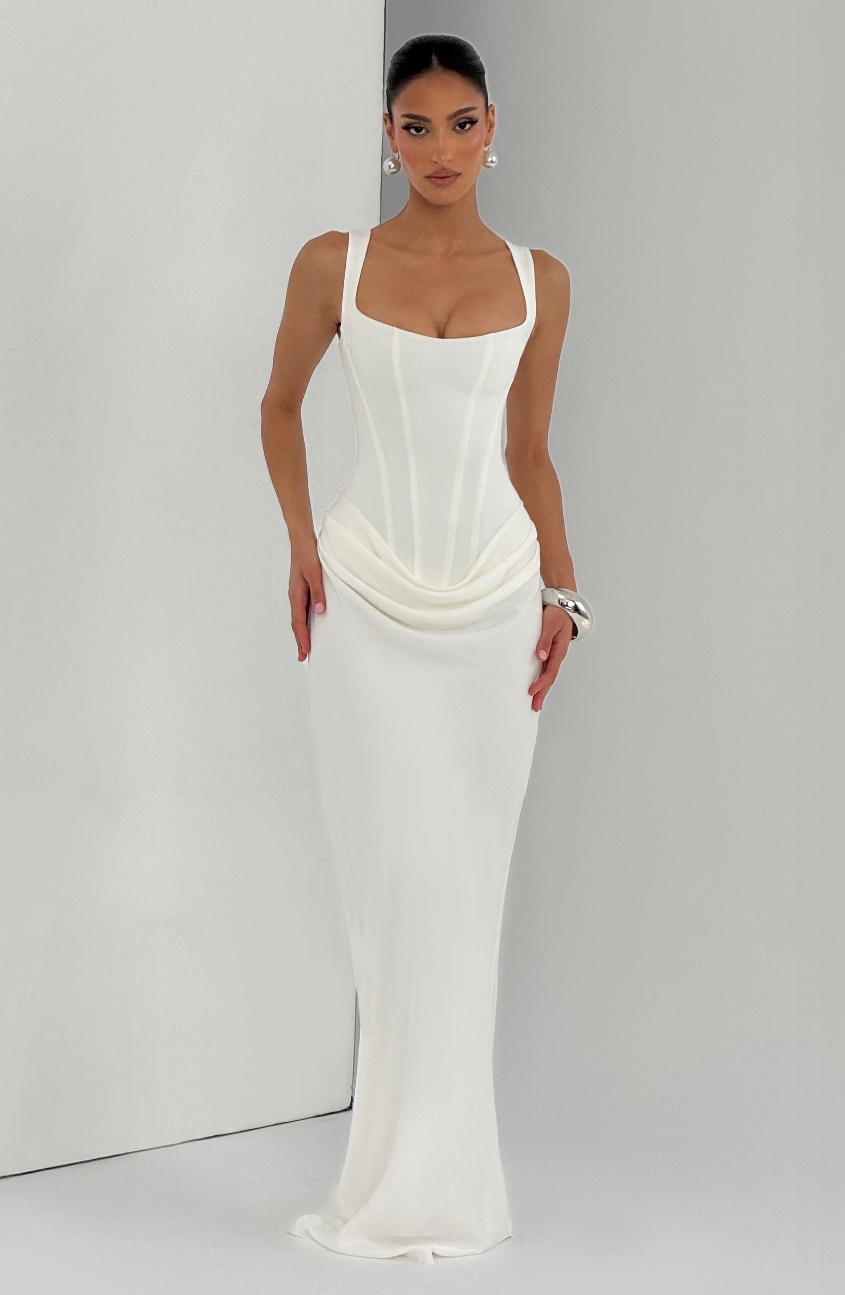Sofía | Vestido maxi de escote cuadrado